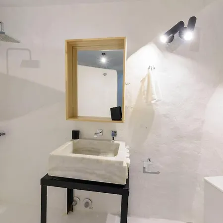 Jackie By The Pearls Collection Mykonos Town