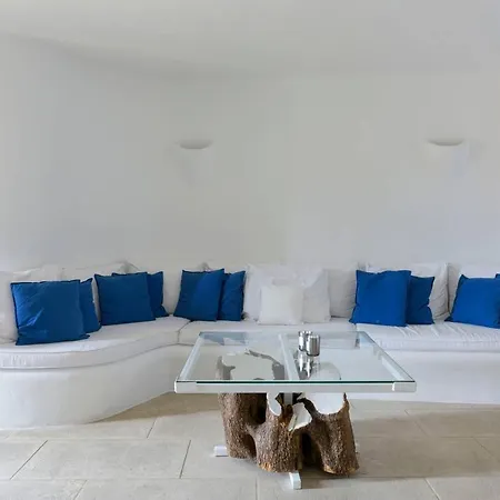 Jackie By The Pearls Collection * Mykonos Town