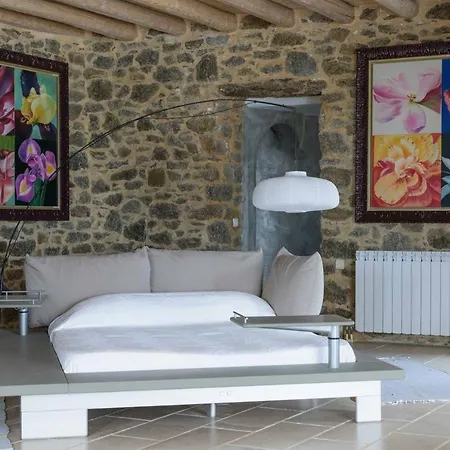 Jackie By The Pearls Collection Mykonos Town